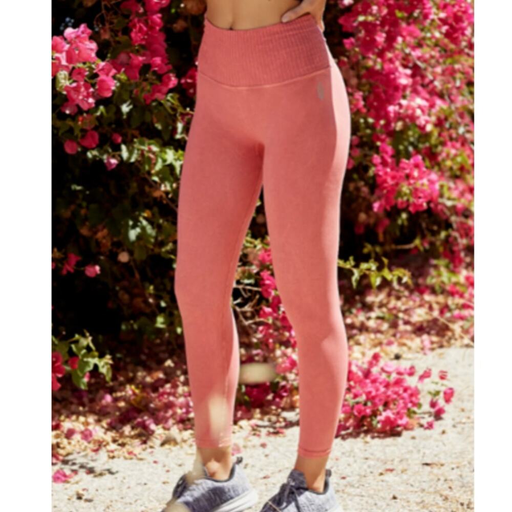 NWT Free People Movement Good Karma Highβ Rise Leggings in Pink